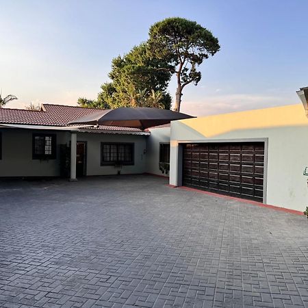 Blue Lantern Bed And Breakfast Kempton Park Exterior foto
