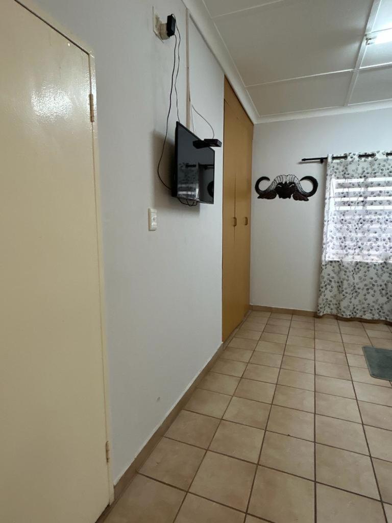 Blue Lantern Bed And Breakfast Kempton Park Exterior foto