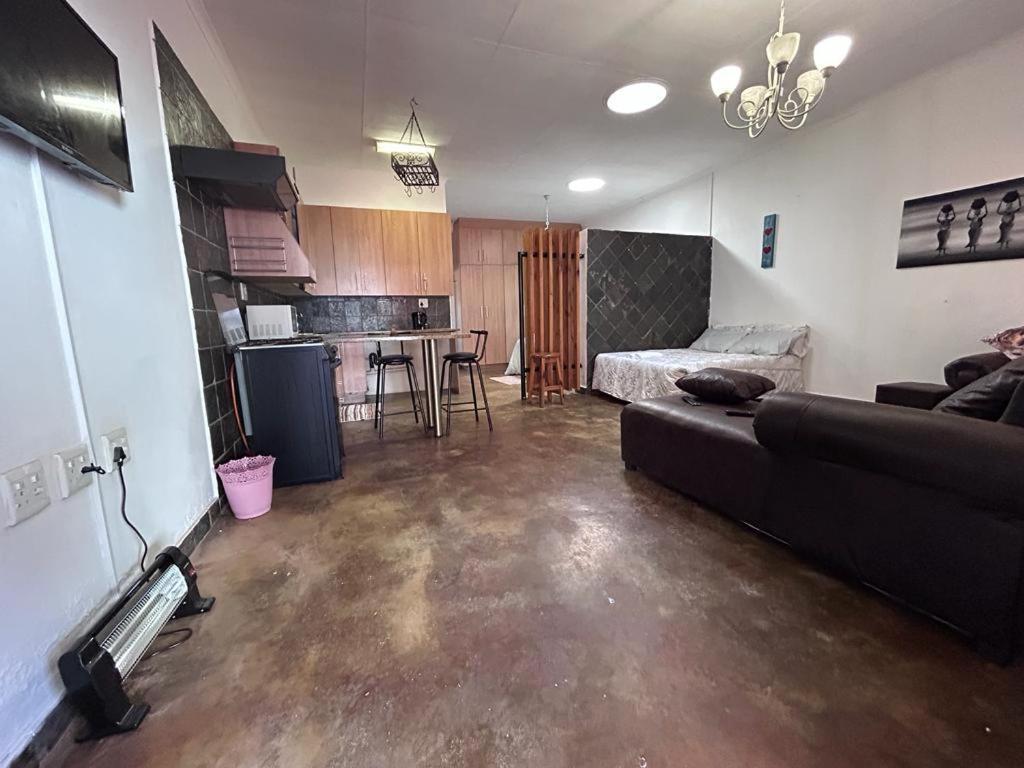 Blue Lantern Bed And Breakfast Kempton Park Zimmer foto